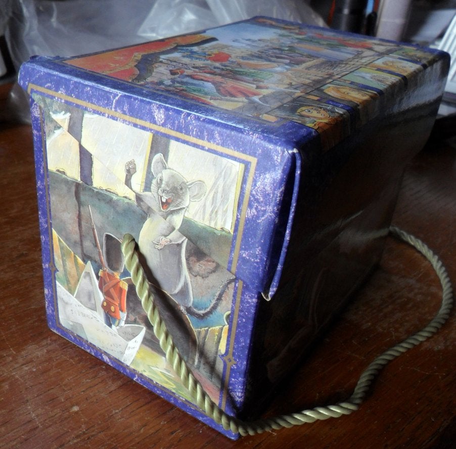 Hans Christian Andersen SPROOKJESKOFFER incl 5 boekjes, Ophalen of Verzenden, Zo goed als nieuw