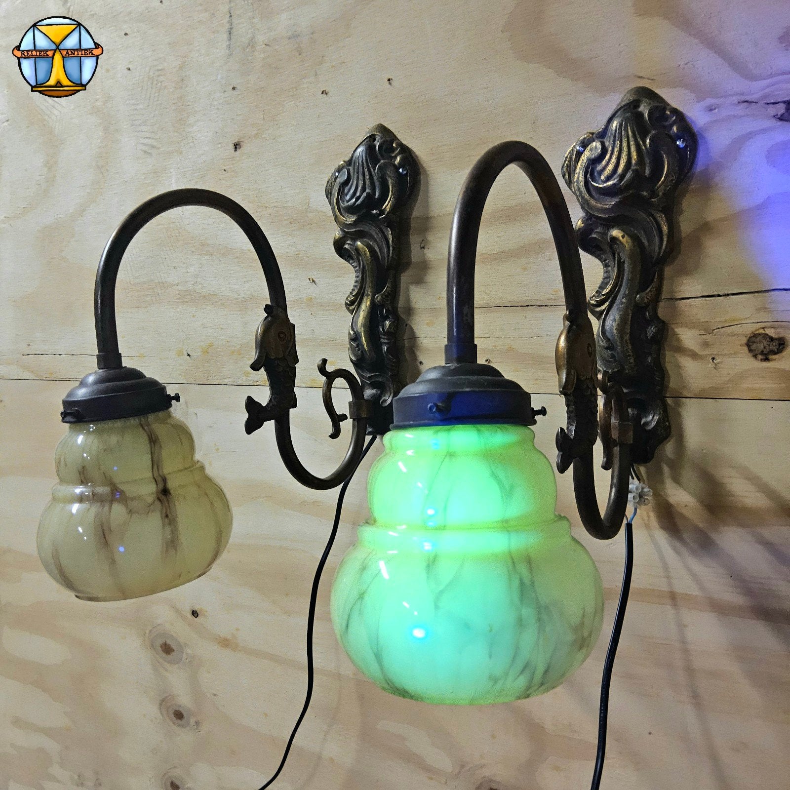 Set (2x) Antieke Art Nouveau Uranium Glas Wandlampen, Antiek en Kunst, Ophalen of Verzenden