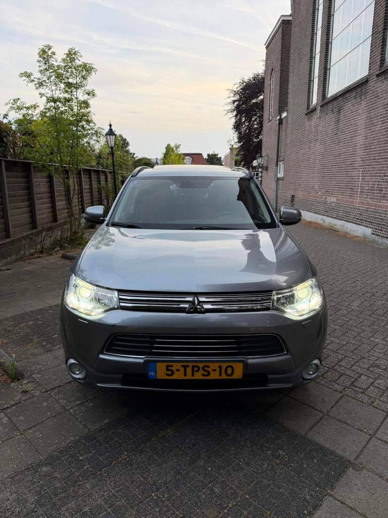 Mitsubishi Outlander 2.0 Dohc Mivec Phev 203pk 4WD CVT 5P, 1998 cc, Outlander, 1700 kg, Vierwielaandrijving