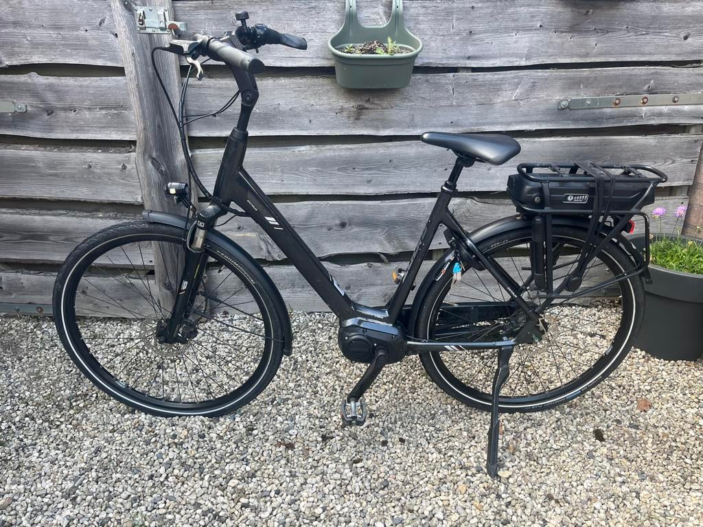 Giant Entour zwart maat L 7058 km, Ophalen, Giant, Zo goed als nieuw, 50 km per accu of meer
