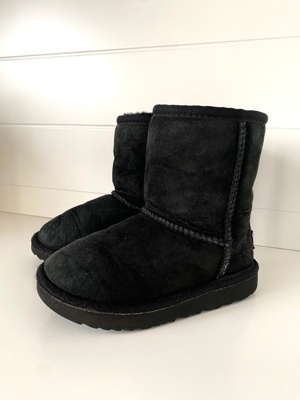 Zwarte UGG laarzen - Maat 27.5, Kleding | Dames, Ophalen of Verzenden, Gedragen, Zwart, Lage of Enkellaarzen
