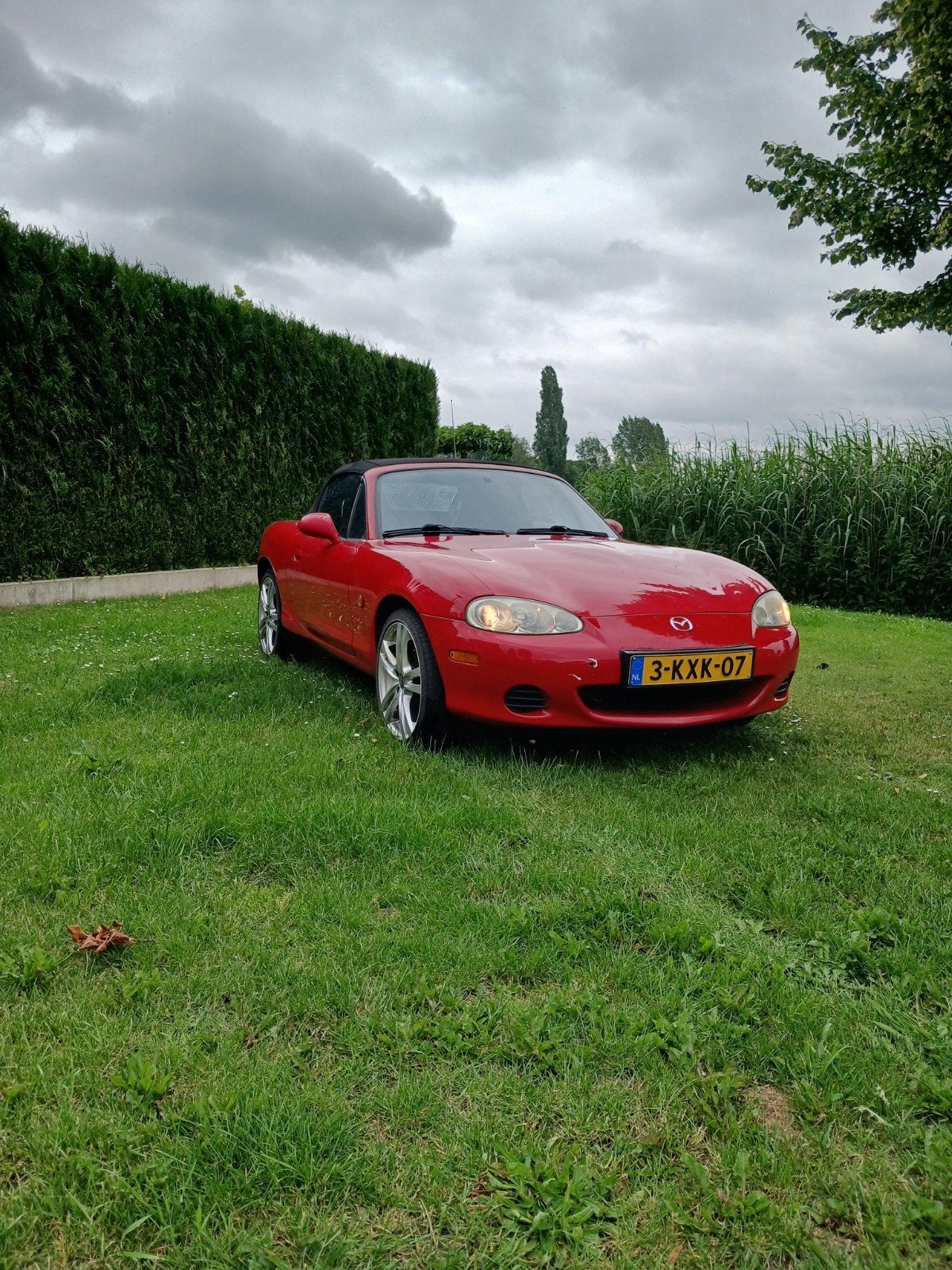 Mazda MX-5 1.6 I 2001 Rood NB2, Auto's, Mazda, Particulier, MX-5, Benzine, E, Cabriolet, Handgeschakeld, Geïmporteerd, Rood, Achterwielaandrijving