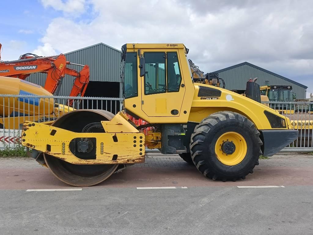 Bomag BW 213 D H-4 i wals roller compactor (bj 2016), Zakelijke goederen, Machines en Bouw | Overig