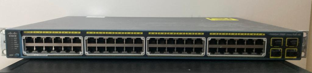 Cisco catalyst 2960 Switch 48-ports PoE, Ophalen of Verzenden, Gebruikt