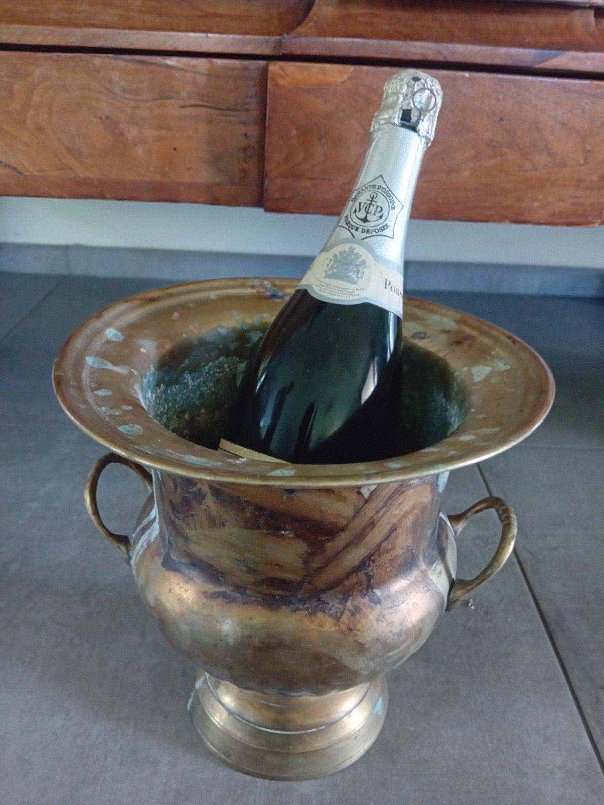 Antieke champagnekoeler met fles, Ophalen of Verzenden