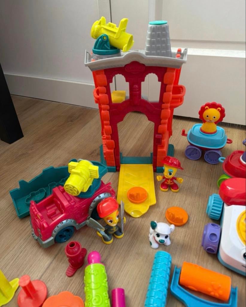 Grote set Play-Doh klei en Fisher-Price speelgoed, Ophalen of Verzenden, Gebruikt, Overige typen
