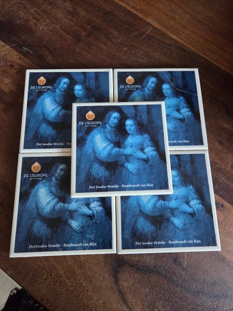 I.z.g.s.5 onderzetters De L' Europe Rembrandt Joodse Bruidje, Verzamelen, Ophalen of Verzenden, Zo goed als nieuw, Overige typen