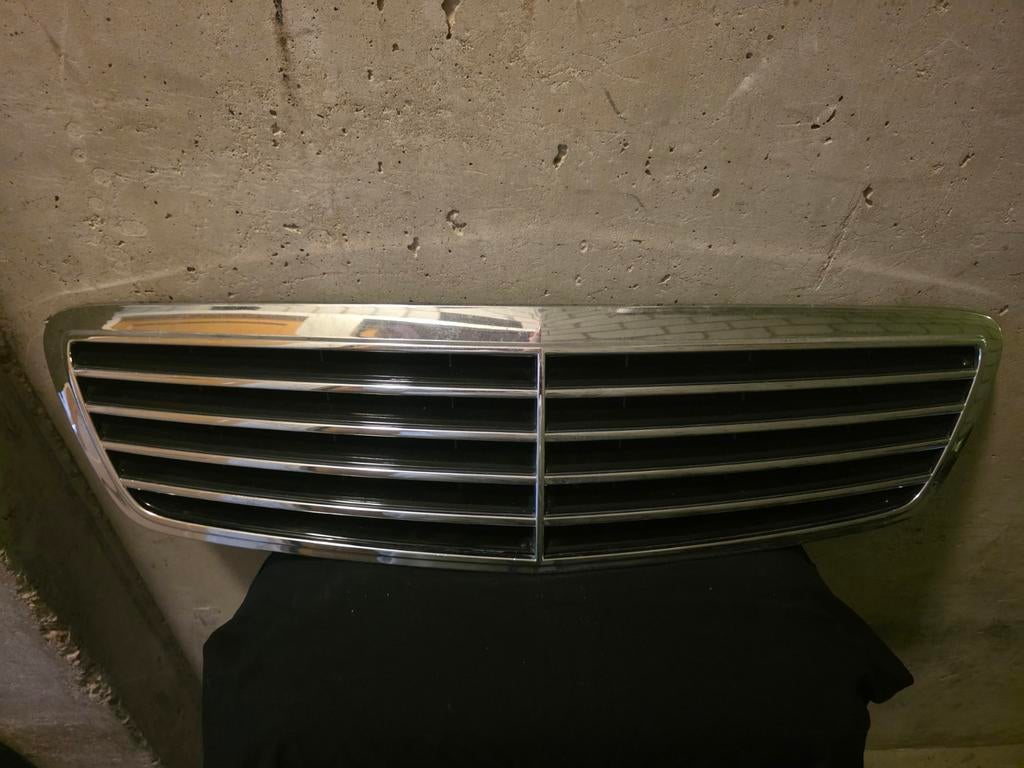Mercedes-Benz S-Klasse W220 Grill BJ 98 tot 02, Gebruikt, Voor, Mercedes-Benz, Ophalen of Verzenden