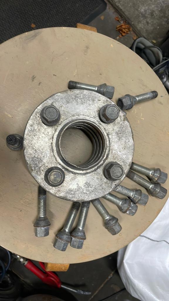 Gebruikte spacers 4x100 naafdiameter 57mm 15mm dik, Ophalen of Verzenden, Gebruikt, Universele onderdelen