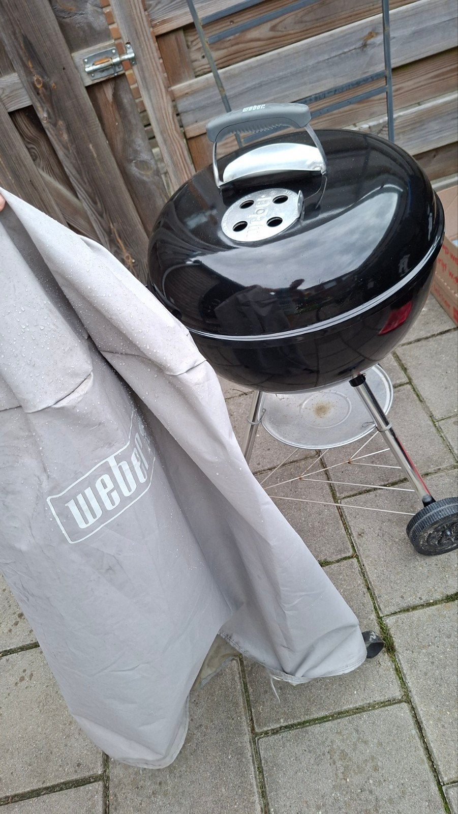 Weber Barbecue met hoes en pizzasteen, Tuin en Terras, Ophalen, Gebruikt, Weber