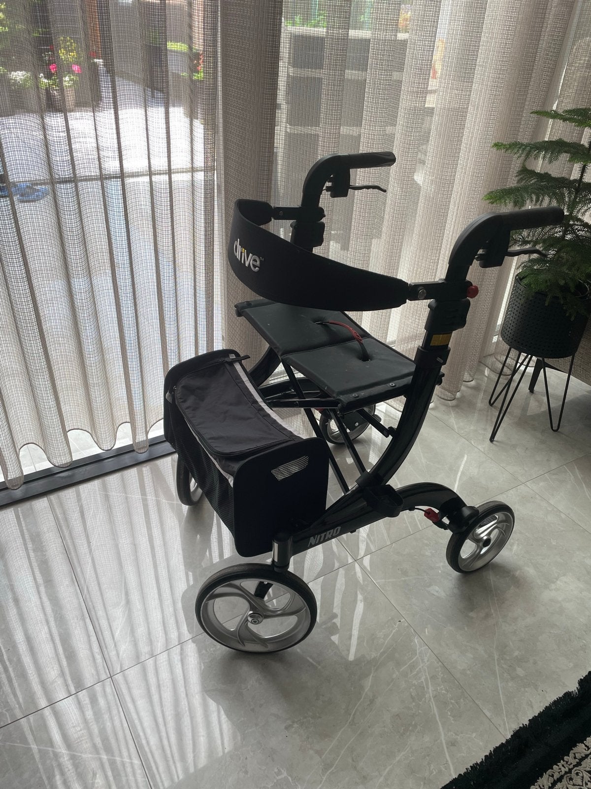 Rollator Nitro drive te koop!, Diversen, Rollators, Ophalen, Opvouwbaar, Zo goed als nieuw