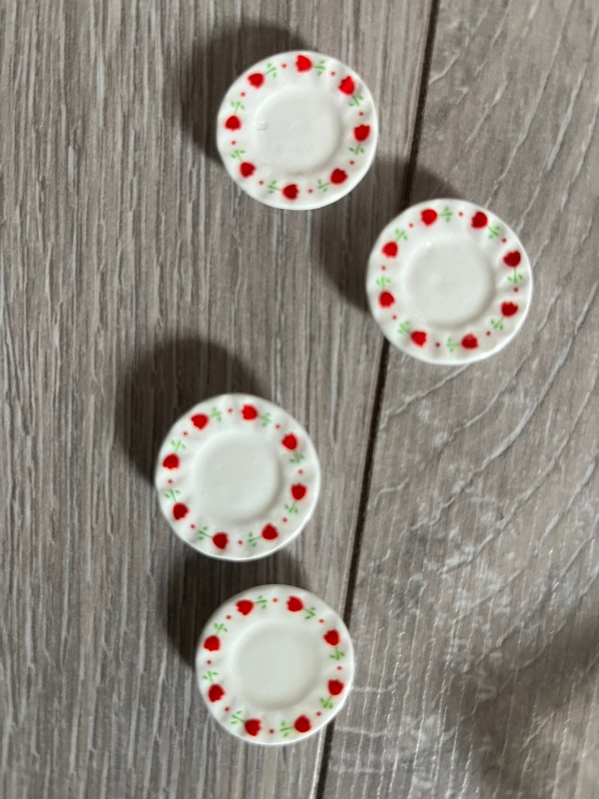 4 gebaksbordjes poppenhuis, Ophalen, Nieuw, Poppenhuis