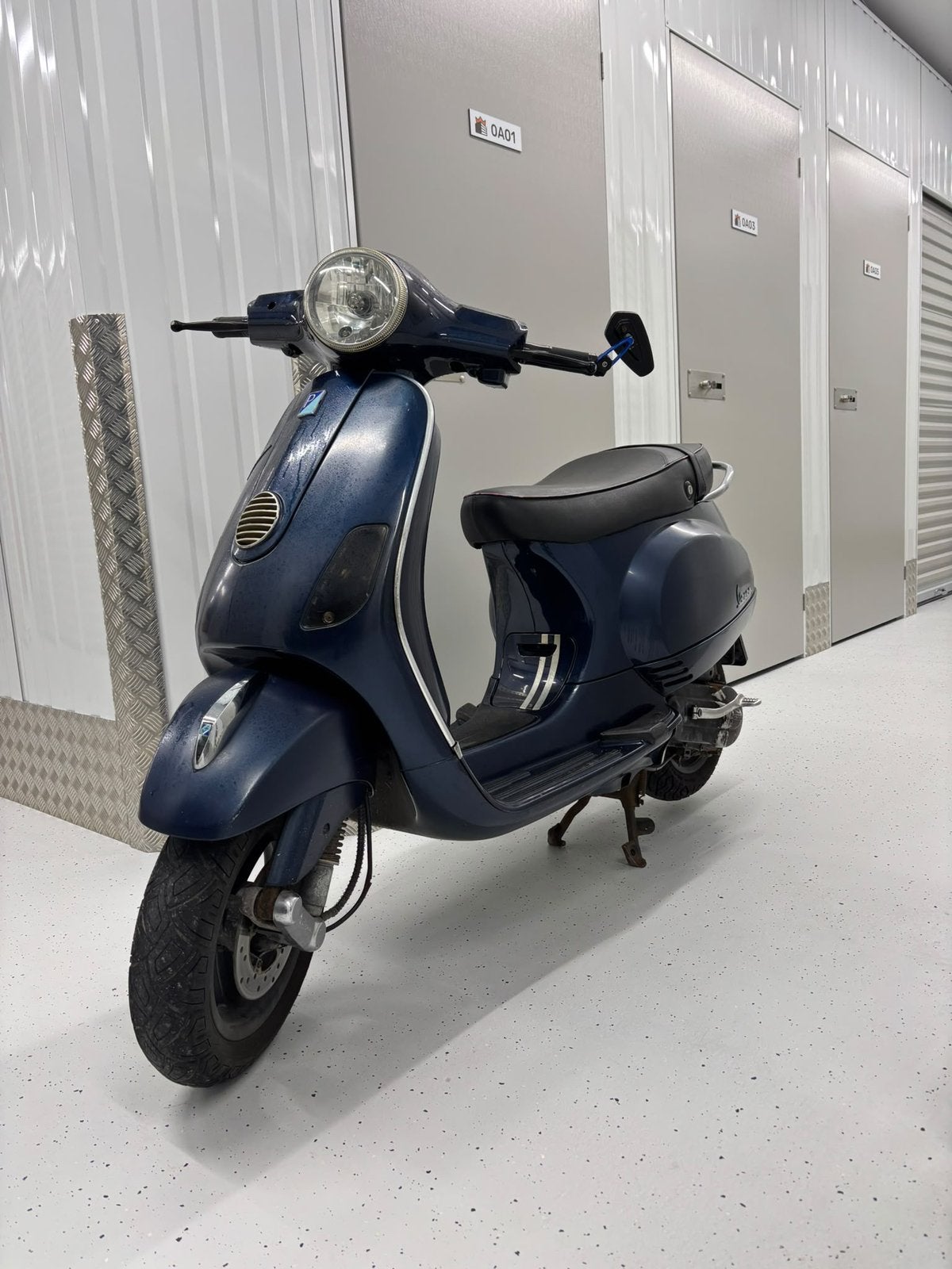 Vespa LX50 50cc 2-takt met terugloopuitlaat, Ophalen, Maximaal 45 km/u, Zo goed als nieuw, Benzine