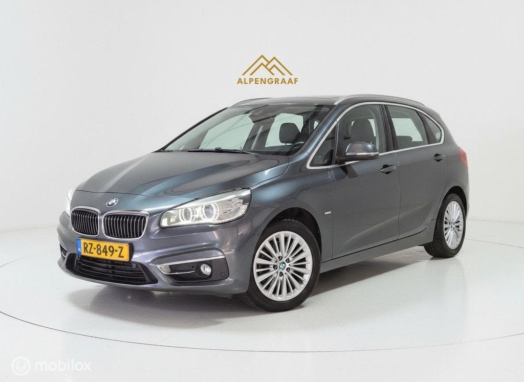 BMW 2-serie Active Tourer 218i Luxury High Executive HUD|LED, Auto's, BMW, 1345 kg, 136 pk, Gebruikt, Euro 6