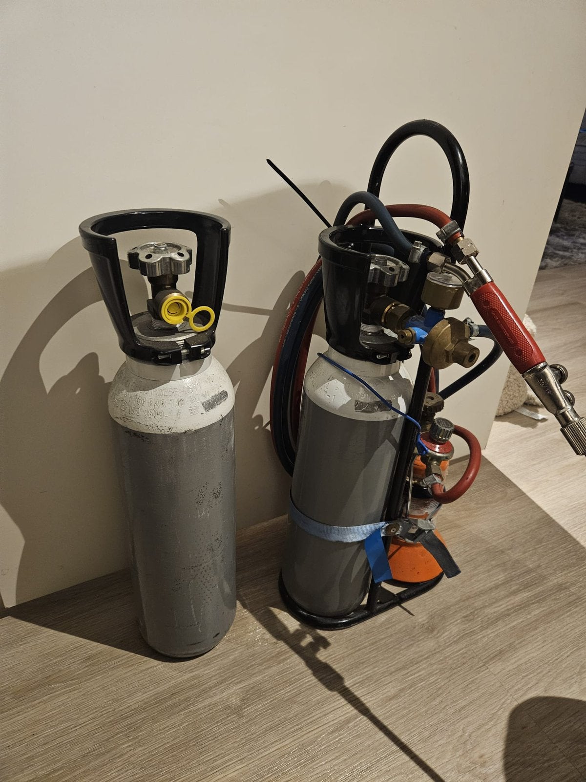 Hardsoldeerset + extra zuurstof fles 5l vol, Ophalen, Zo goed als nieuw, 250 ampère of meer, Overige typen