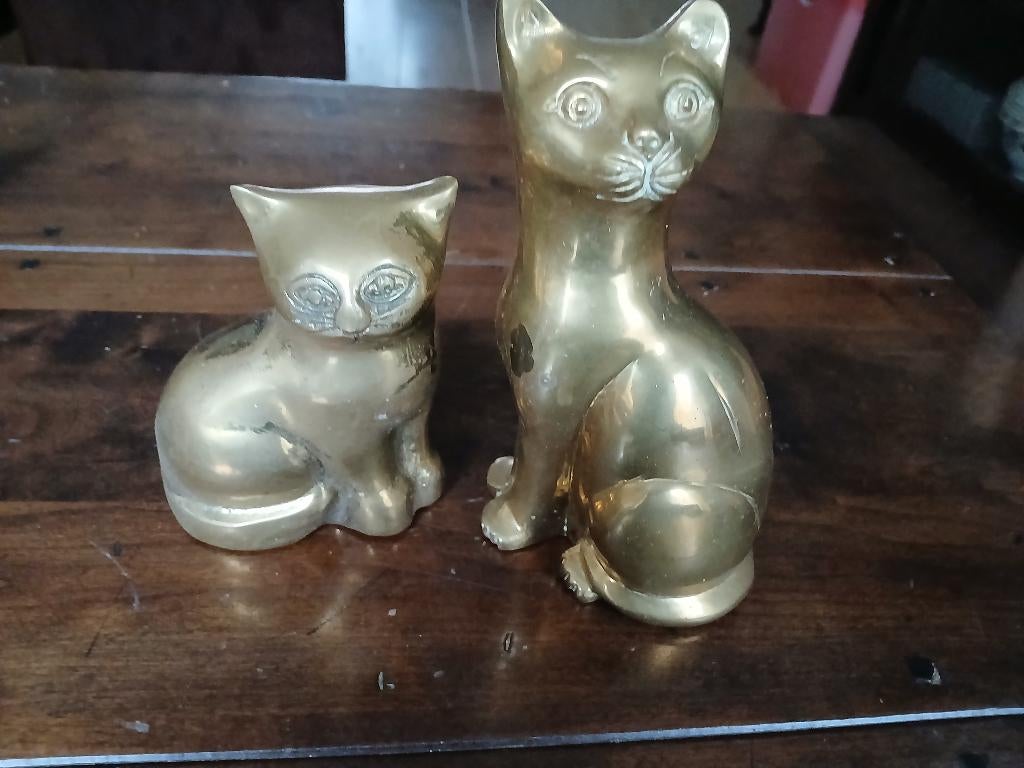 2 zware messing katten,17 en 13cm hoog, Ophalen of Verzenden, Koper