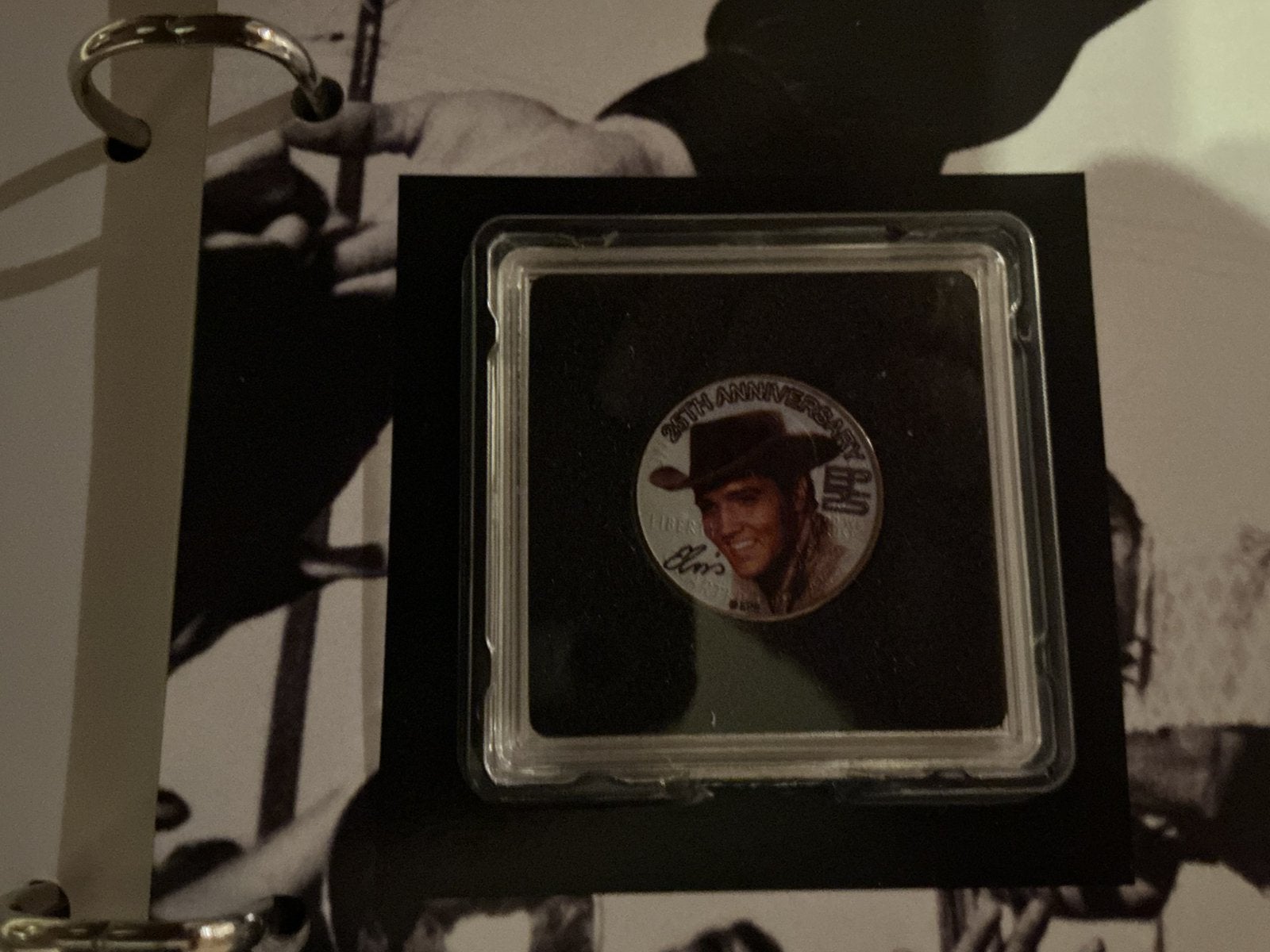 5 munten/penningen en een postzegelvel van Elvis Presley, Ophalen of Verzenden