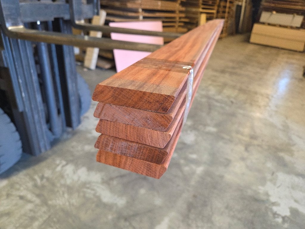 Rhombus profiel / Padouk hout  - nr: HP365, Ophalen, Minder dan 180 cm, Planken, Hardhout