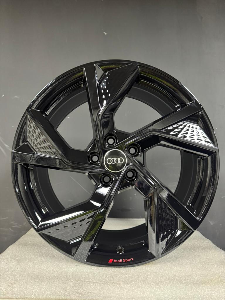 ❗️️ORIGINELE AUDI 19 INCH VELGEN AUDI A3 S3, Auto-onderdelen, Banden en Velgen, 19 inch, Audi, Velg(en), Nieuw