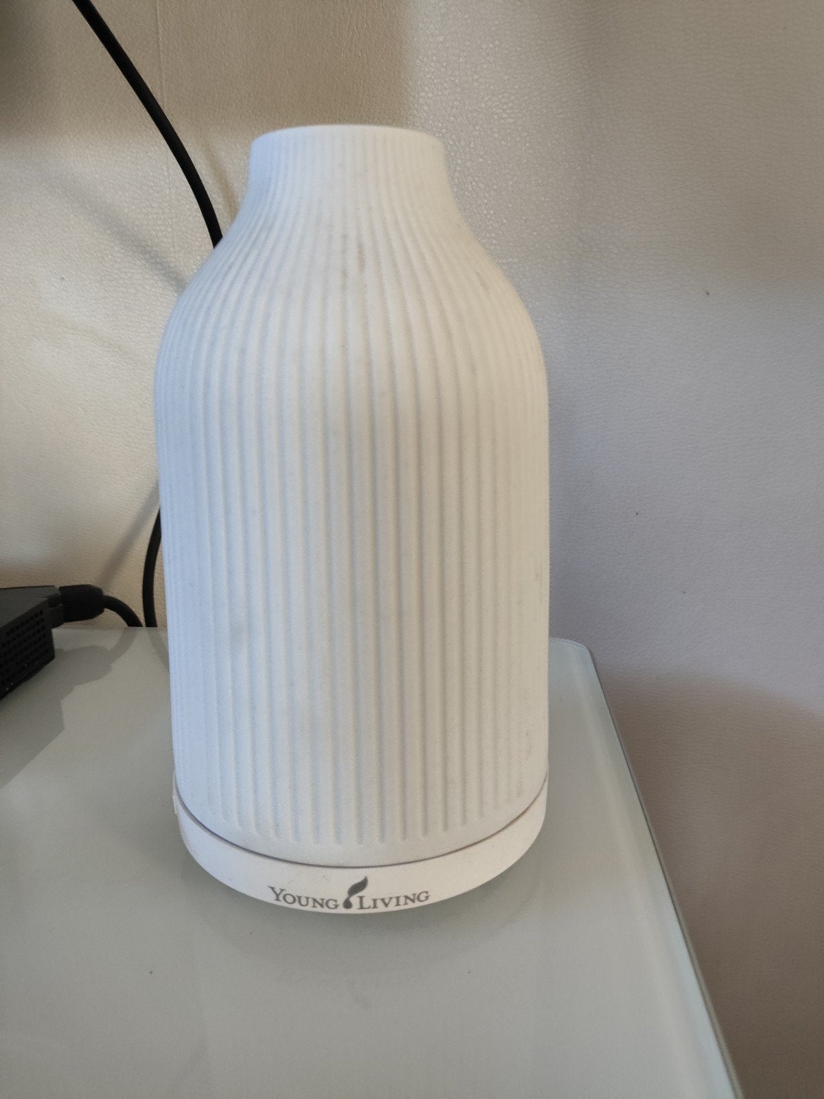 Young Living Adobe Mist Diffuser - Zo goed als nieuw, Ophalen of Verzenden, Gebruikt