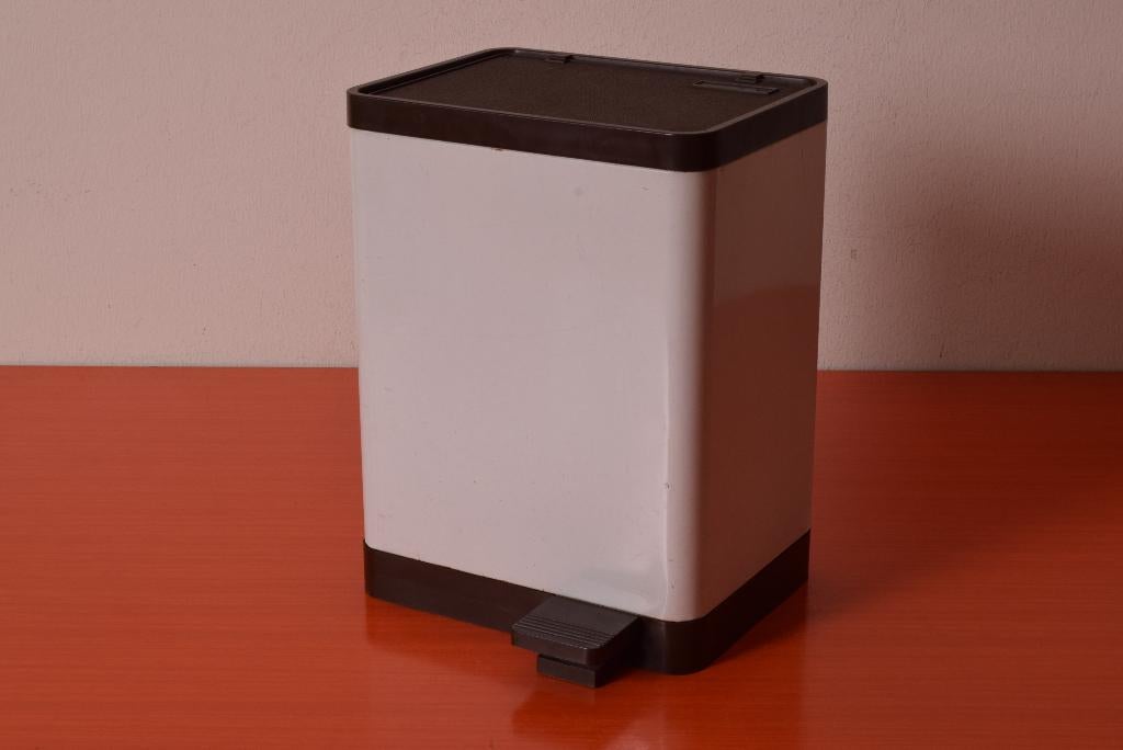 Retro vintage jaren 70 Brabantia pedaalemmer, Gebruikt, Met pedaal, Ophalen of Verzenden, Minder dan 10 liter