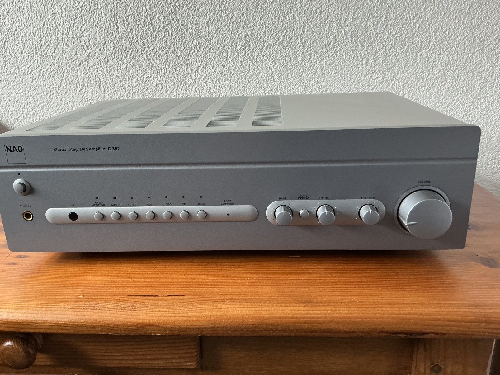 NAD C 352 versterker met kabels en afstandsbediening, Ophalen, Gebruikt, Stereo, Overige merken