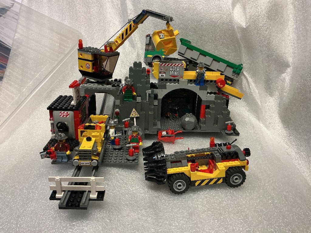 LEGO City Gold Mine (4204) - Complete set met figuren, City, Lego, Ophalen of Verzenden, Zo goed als nieuw