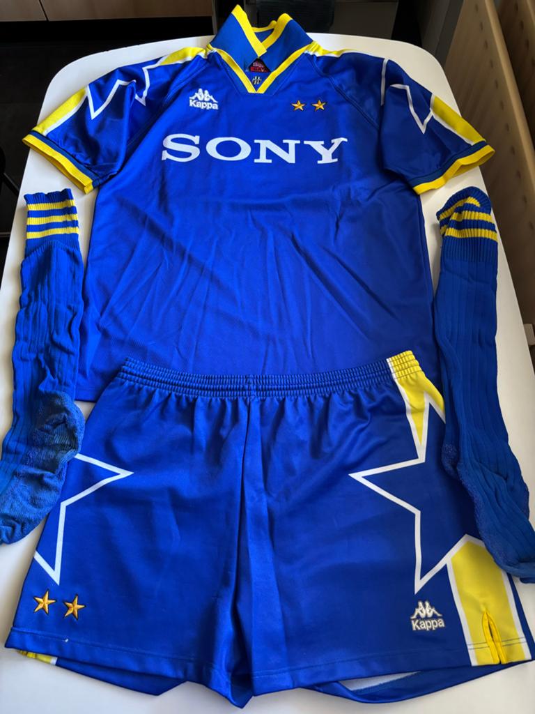 Juventus Kappa Gara Thuisshirt Set Vintage Voetbal origineel, Maat L, Ophalen of Verzenden, Gebruikt, Set
