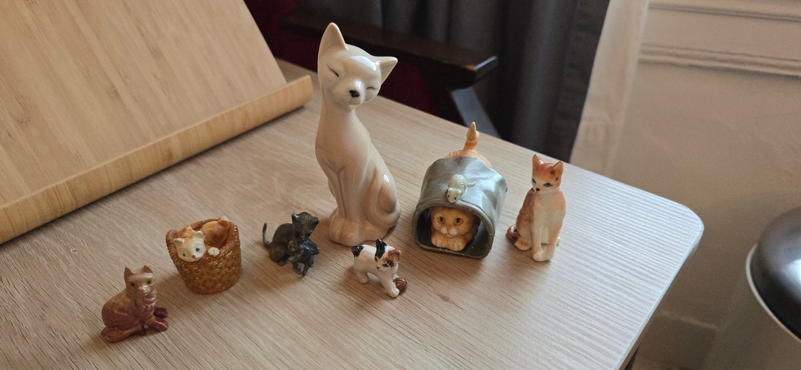Verzameling van 7 schattige kattenbeeldjes, Ophalen of Verzenden, Zo goed als nieuw, Beeldje of Figuurtje