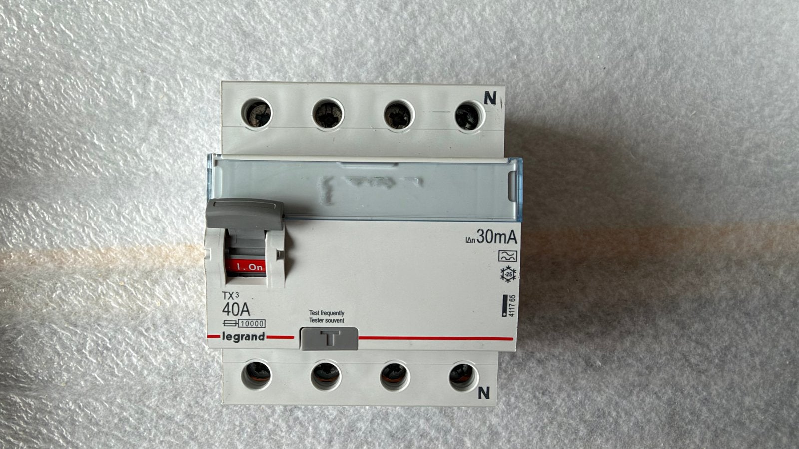Legrand TX3 Aardlekschakelaar 40A 30mA, Ophalen of Verzenden, Zo goed als nieuw, Aardlekschakelaar