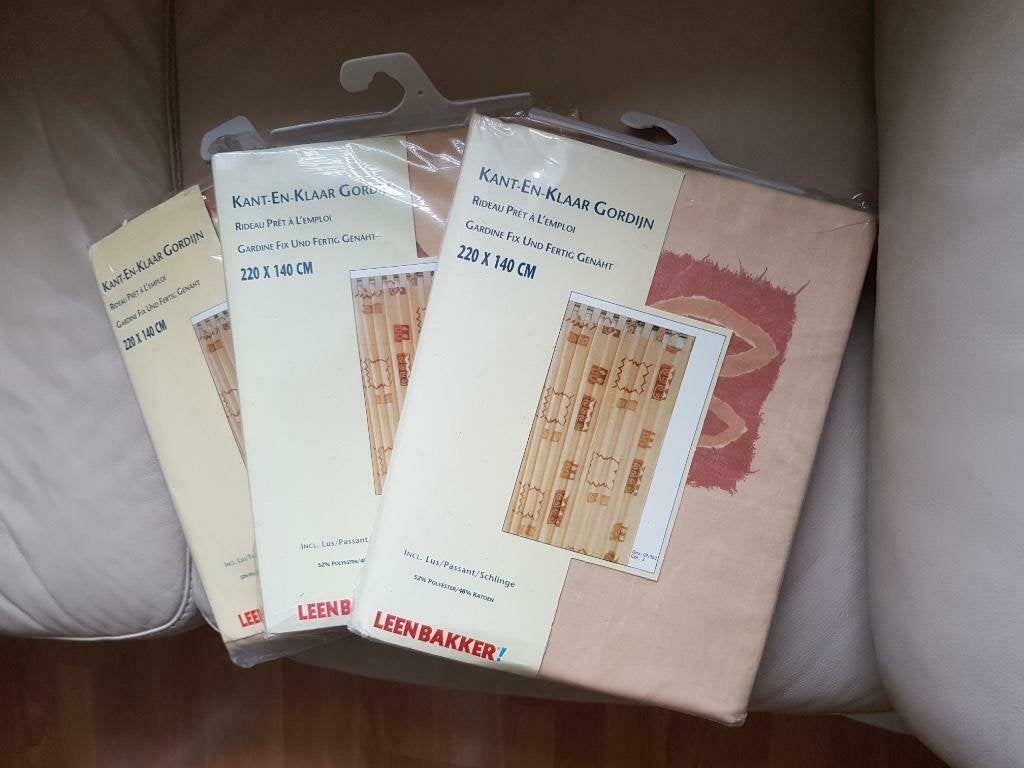 3 nieuwe kant en klaar gordijnen met lus voor roede systeem, Ophalen of Verzenden, Nieuw