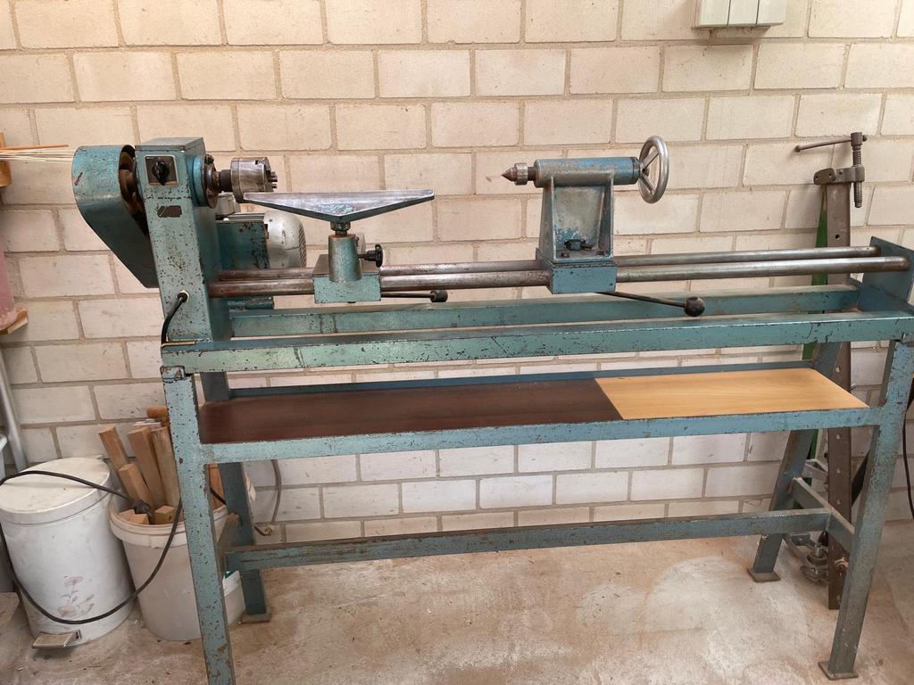 Houtdraaibank met beitels ed, Ophalen, Gebruikt, Houtdraaibank, 500 tot 1000 mm
