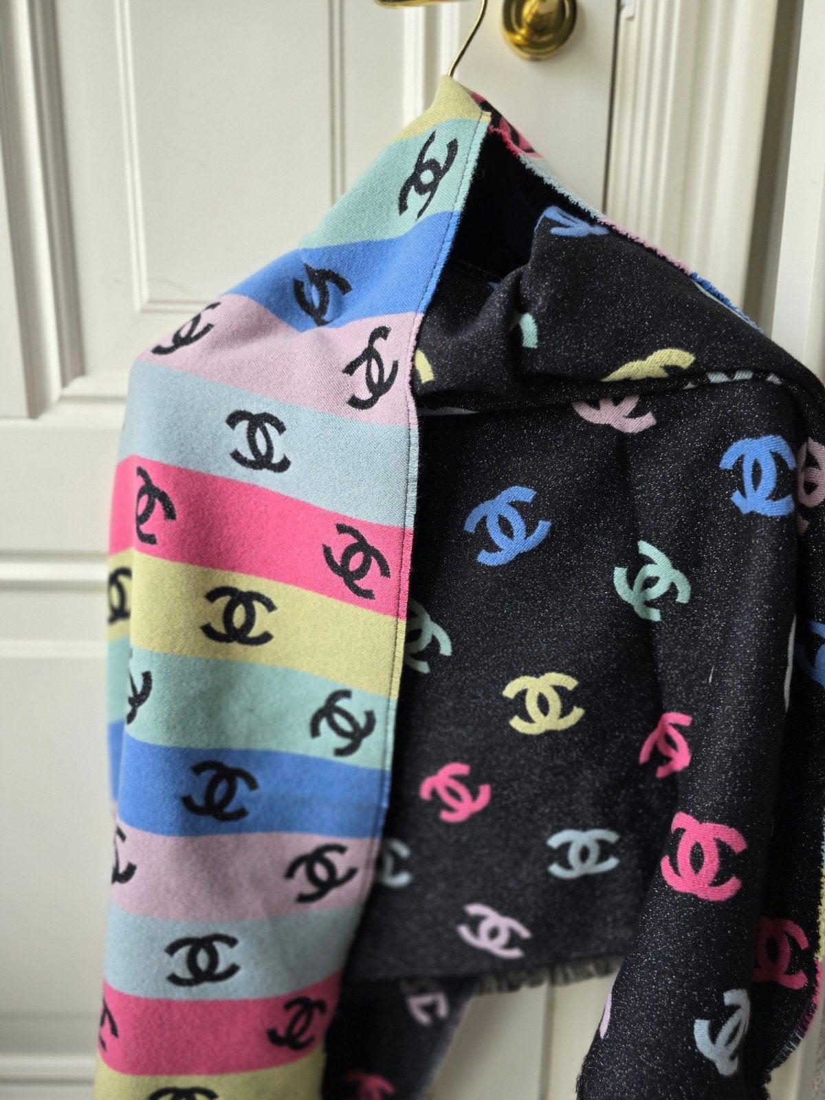 Chanel sjaal. Nieuw, Kleding | Dames, Mutsen, Sjaals en Handschoenen, Ophalen, Maat 46/48 (XL) of groter, Nieuw, Sjaal