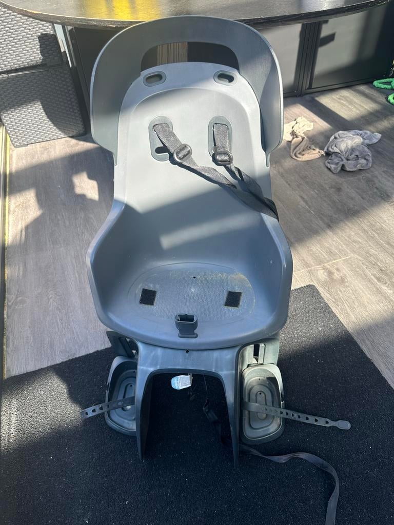 Bobike GO Maxi Achterzitje, Fietsen en Brommers, Fietsaccessoires | Fietsstoeltjes, Achterzitje, Ophalen, 15 t/m 25 kg, Gebruikt