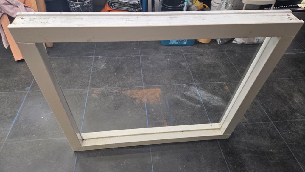 Gebruikt Gevelraam/Ruit - Wit Kozijn, Doe-het-zelf en Verbouw, Glas en Ramen, Ophalen, Gevelraam of Ruit, Gebruikt, 80 tot 120 cm