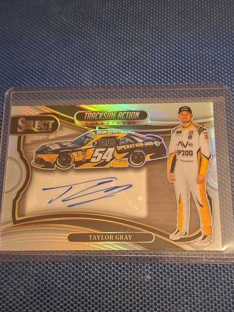 2025 Panini Select Nascar Taylor Gray Auto, Verzamelen, Ophalen of Verzenden, Zo goed als nieuw, Overige sporten, Poster, Plaatje of Sticker