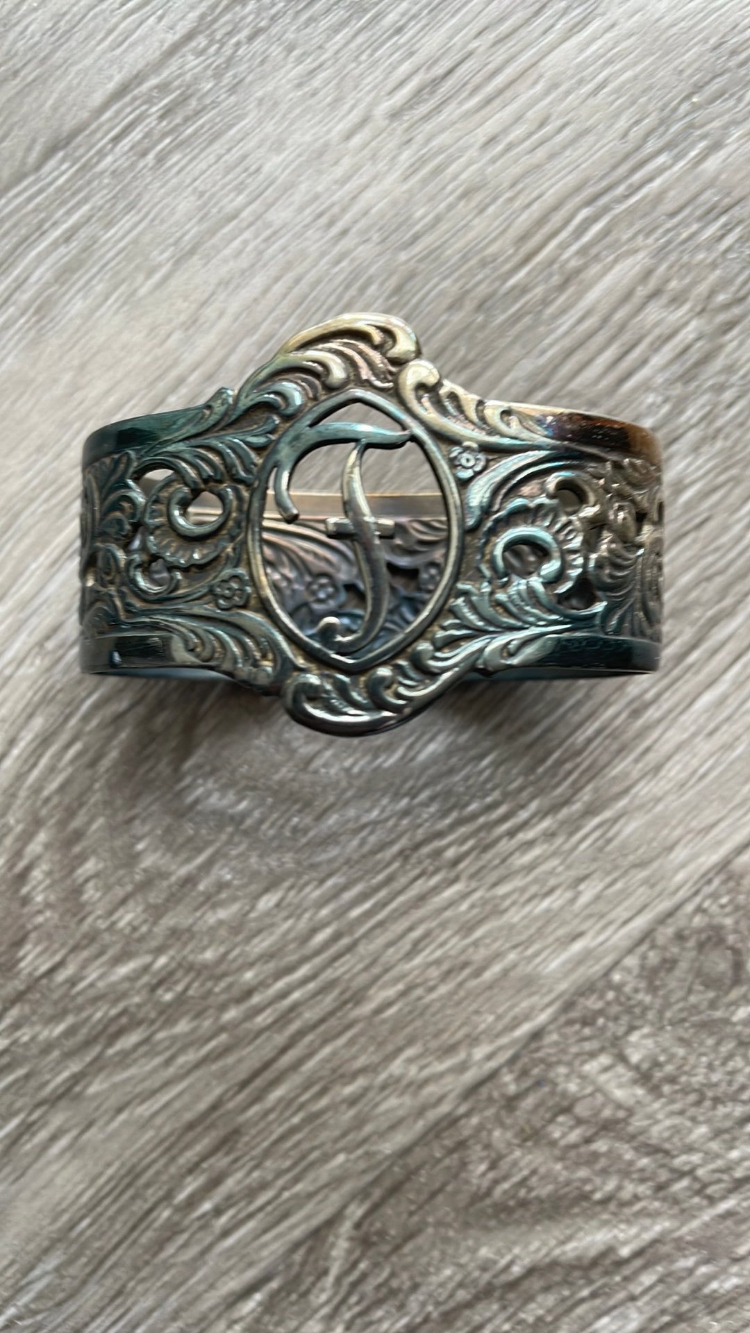 Vintage metalen servetring met initiaal 'F', Ophalen of Verzenden