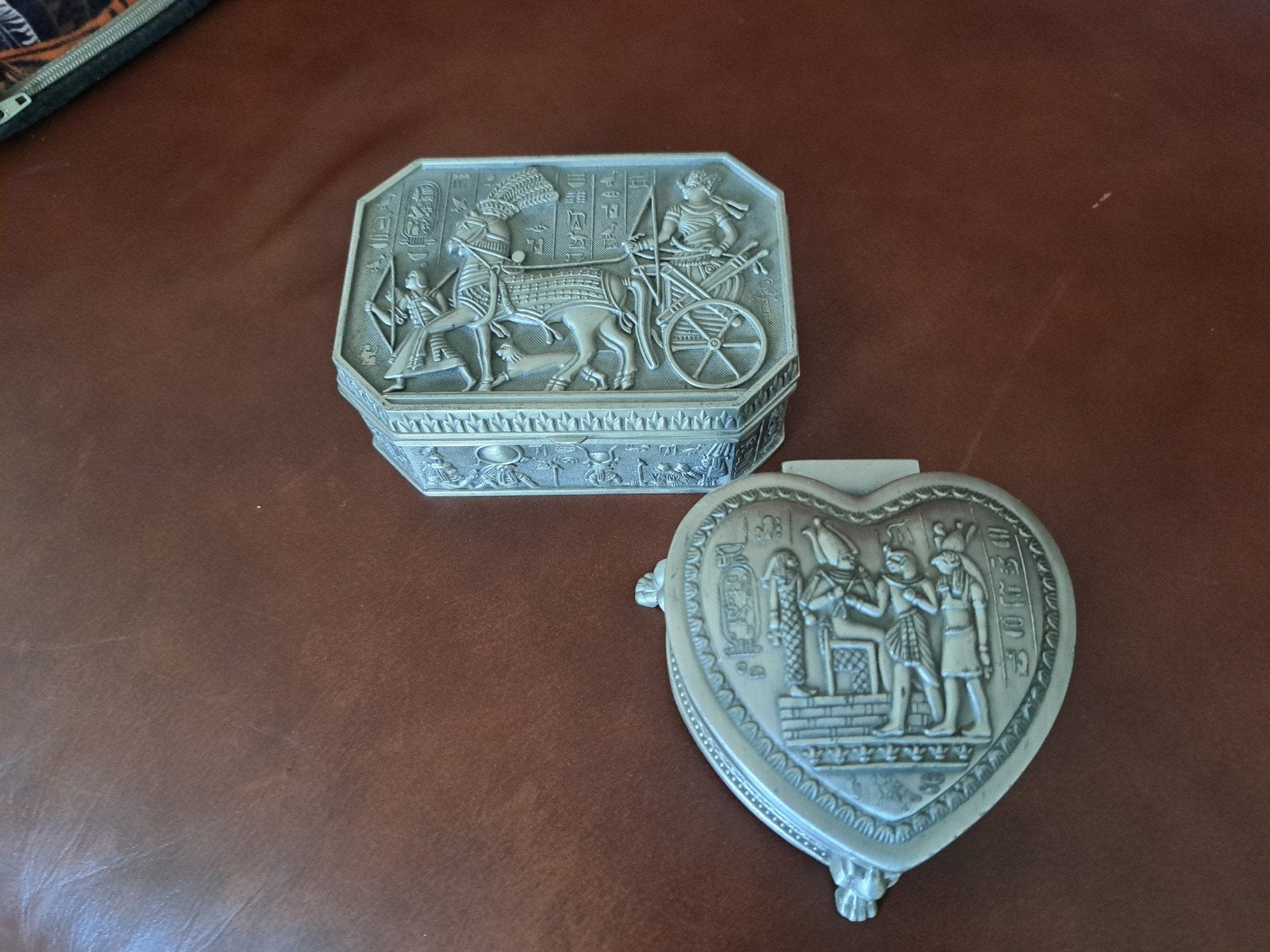 2 mooie tinnen doosjes met fluweel bekleed, Ophalen of Verzenden, Minder dan 50 cm