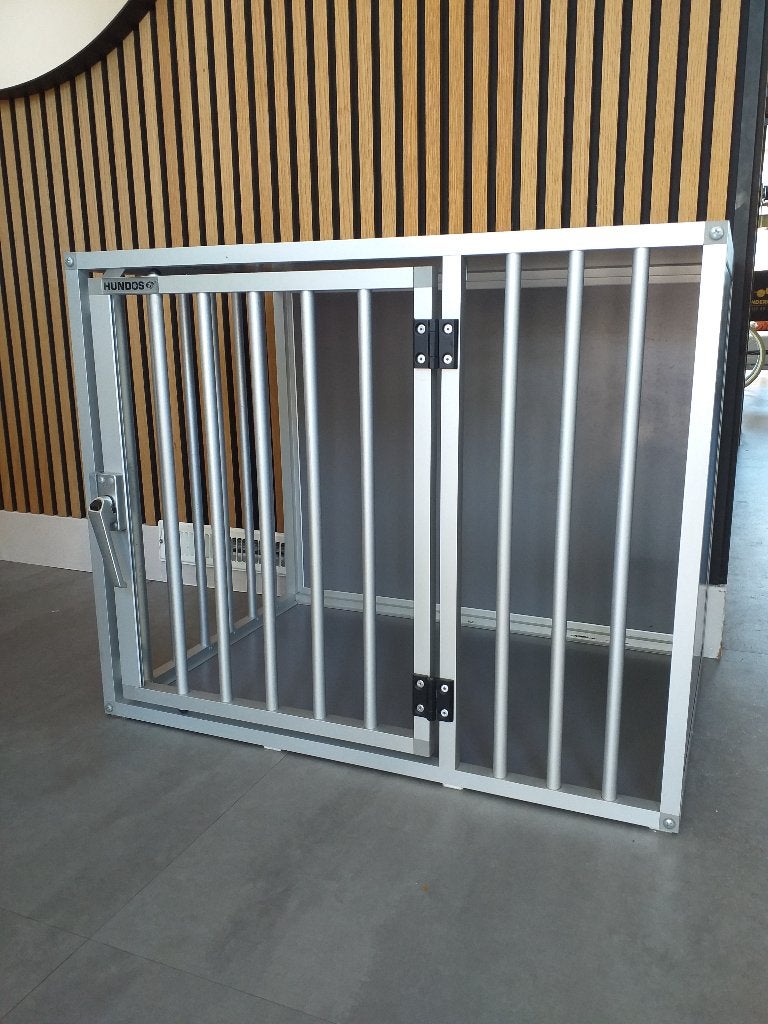 Hundos stevige bench DL maat S, Dieren en Toebehoren, Ophalen, Zo goed als nieuw