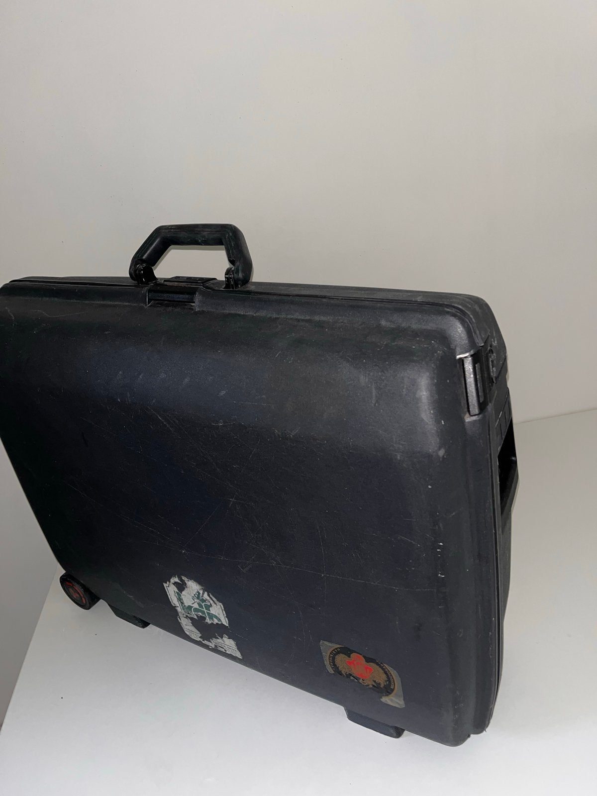 Zwarte samsonite harde koffer met wieltjes en slot, Sieraden, Tassen en Uiterlijk, Koffers, 60 tot 70 cm, Gebruikt, Hard kunststof