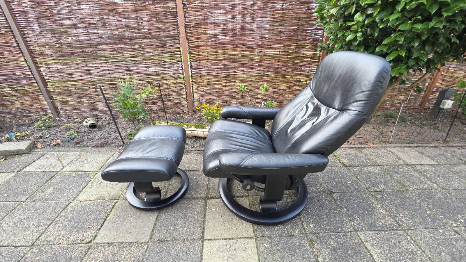 Stressless relax fauteuil, relaxfauteuil met hocker., Huis en Inrichting, Gebruikt, 75 tot 100 cm, Ophalen, Hout
