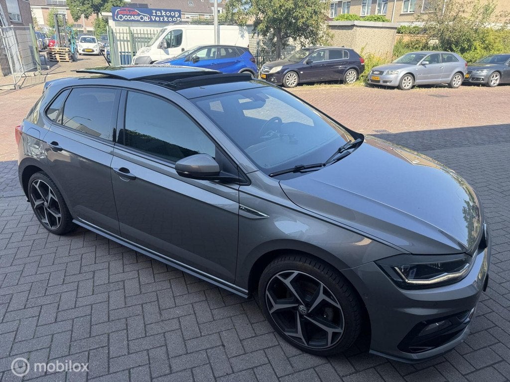 Volkswagen Polo 1.0 TSI Highline Business R PANO/AUTOMAAT, Auto's, Gebruikt, Euro 6, 1095 kg, 116 pk