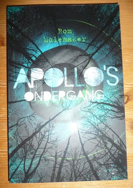 Boek ROM MOLEMAKER - Apollos ondergang, Boeken, Ophalen of Verzenden, Zo goed als nieuw