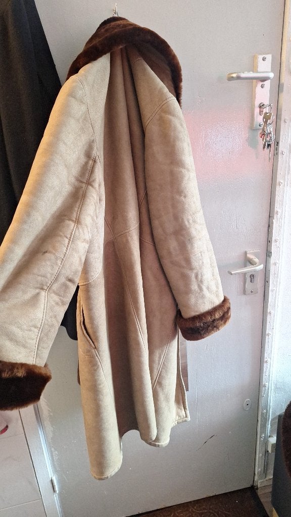 Zware elegante dames bontjas, gevoerd/echt leder, maat L, Ophalen, Zo goed als nieuw, Maat 42/44 (L), Bruin