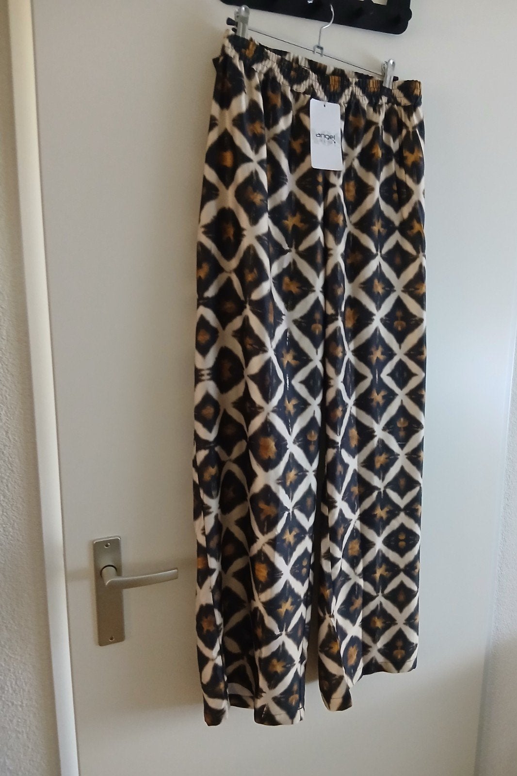 Modieuze broek mét kaartjes van Angel of Style. Maat 52., Kleding | Dames, Grote Maten, Bruin, Verzenden, Nieuw, Angel of Style