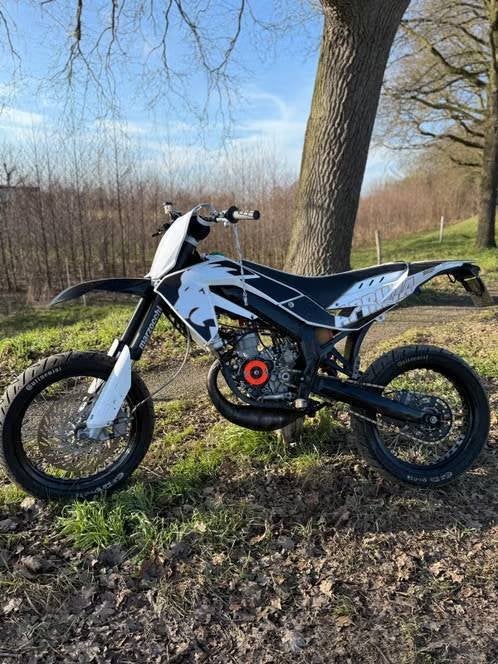 Aprilia SX50 77cc Big Racing | 20,5 PK | Geen WOK, Ophalen, Maximaal 45 km/u, Zo goed als nieuw, 77 cc