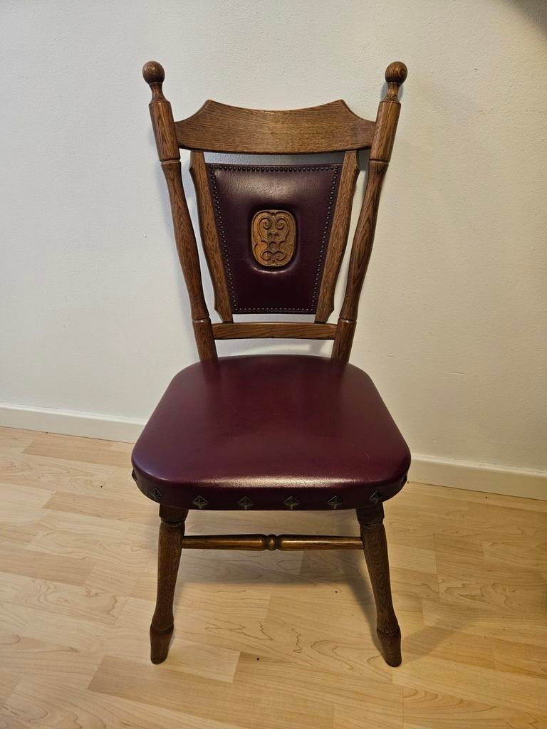 Klassieke eetkamerstoel, Ophalen