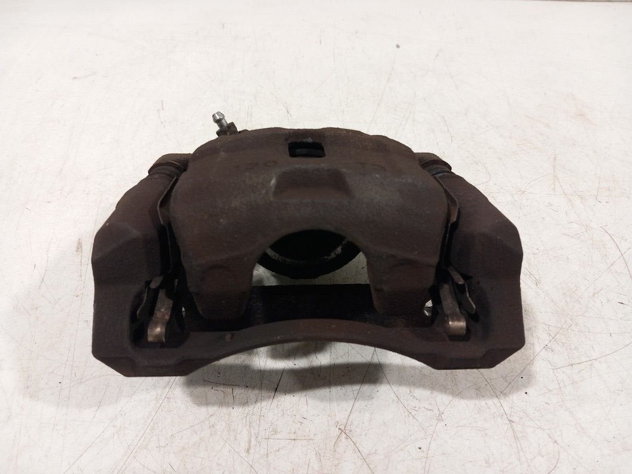 Remklauw rechts voor Suzuki Ignis, Onderdelen@venauto.nl, Van der Ven Autorecycling B.V., Gebruikt, Ettenseweg 76, 4706 PB Roosendaal, The Netherlands