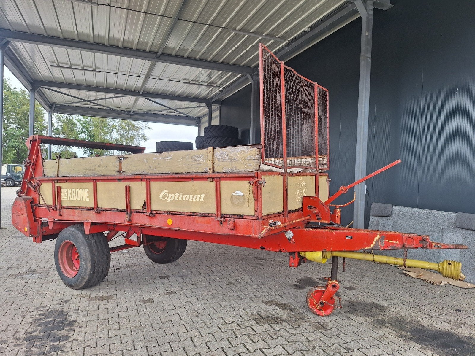 Krone Optimat 3.2 Ton Mestverspreider, Ophalen