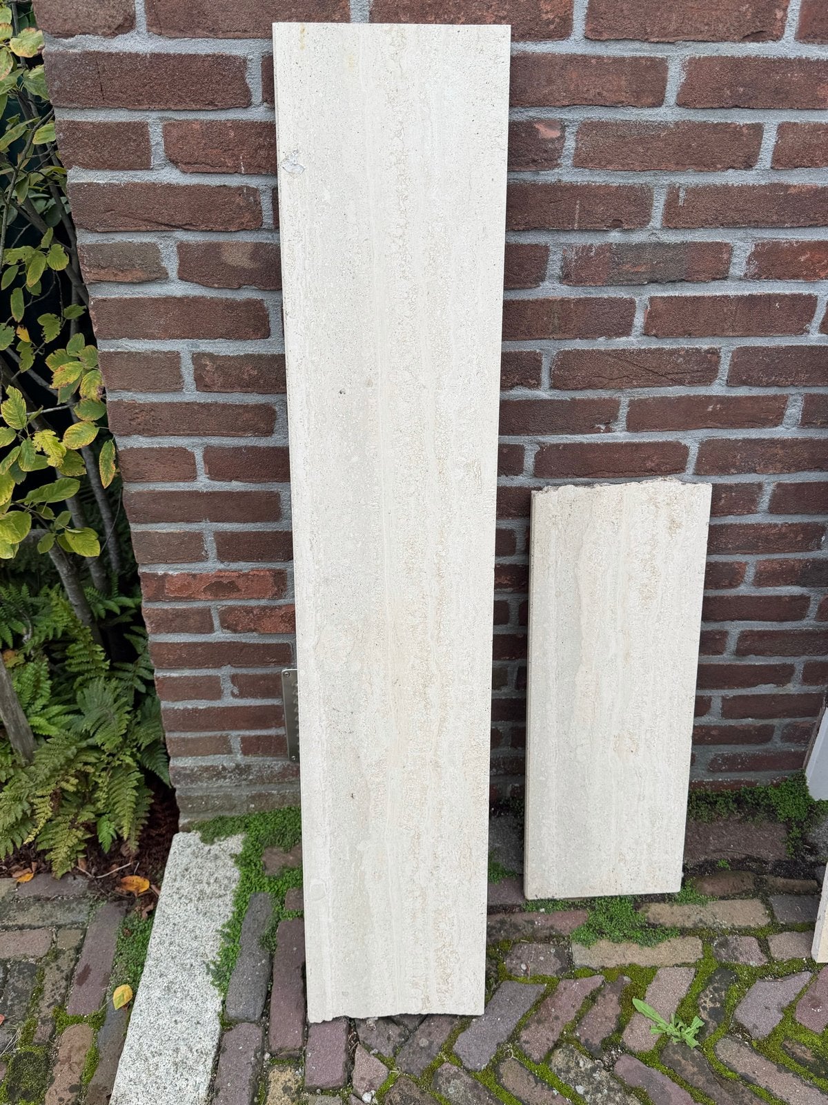 Travertin vensterbanken 24x2cm (2 stuks), Gebruikt, Steen of Klei, 50 tot 150 cm, Ophalen of Verzenden